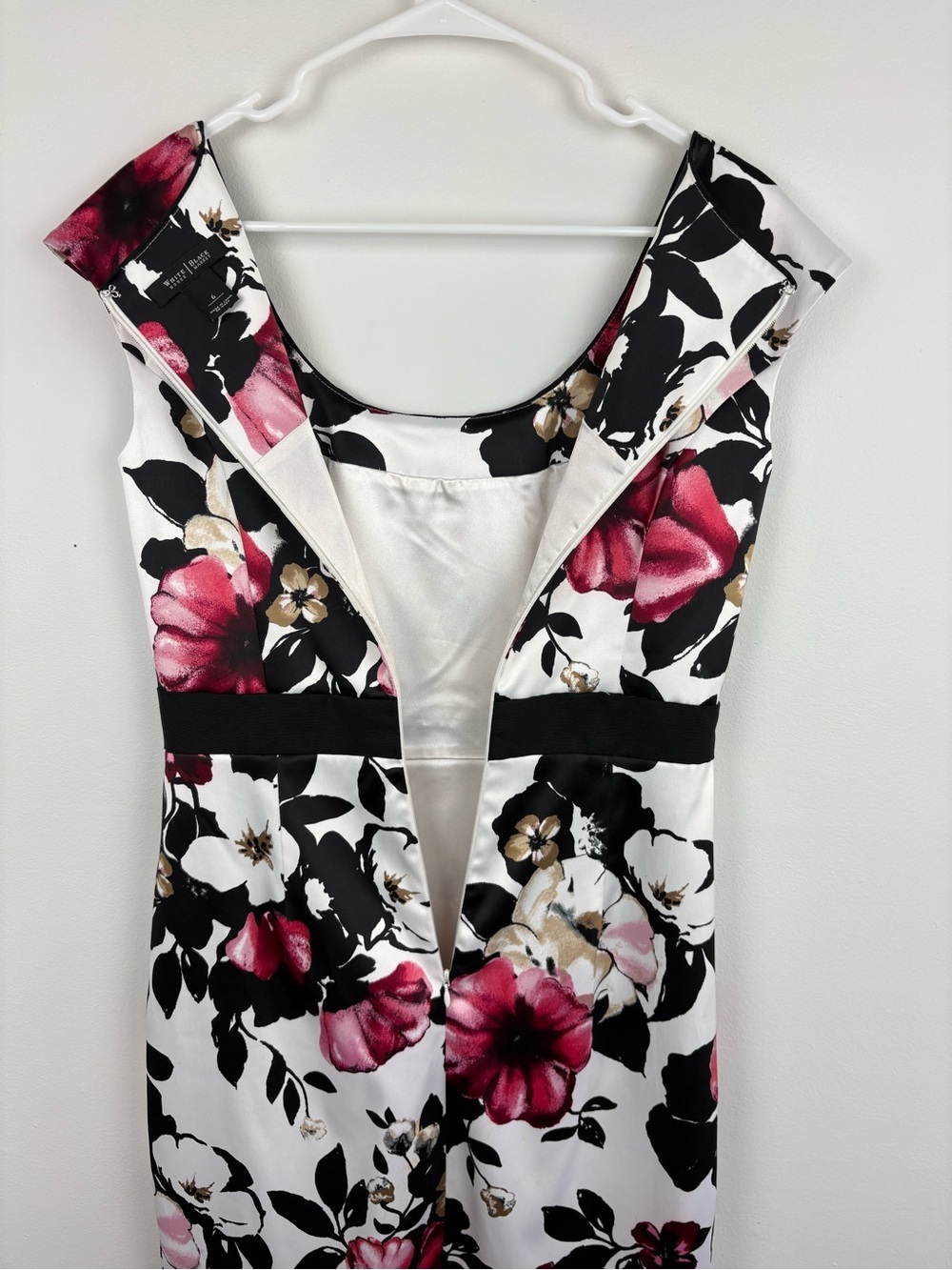 WHBM Floral Sheath Dress Size 6 EUC Semi-Formal Modern Office Wear Fitted Garden - Picture 4 of 11